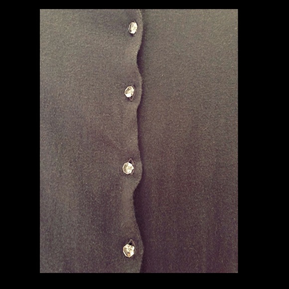 Old navy gray sweater - Picture 2 of 3